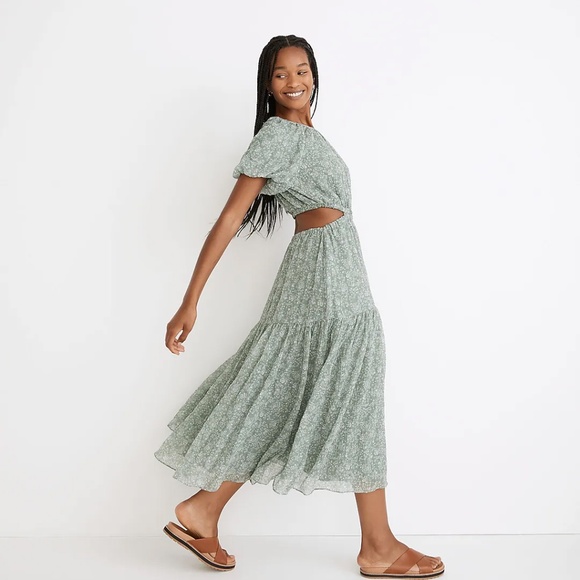 Madewell | Seersucker Puff-Sleeve Cutout Midi Dress in Piazza Floral - Picture 6 of 9